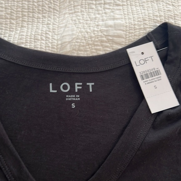 NWT LOFT muscle tank with ruching - Picture 4 of 8